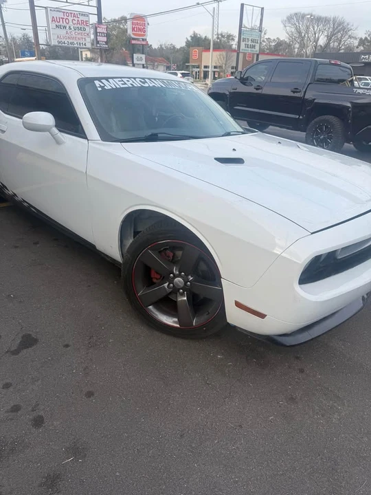 2014 Dodge Challenger 3rd Gen - Image 2 of 5