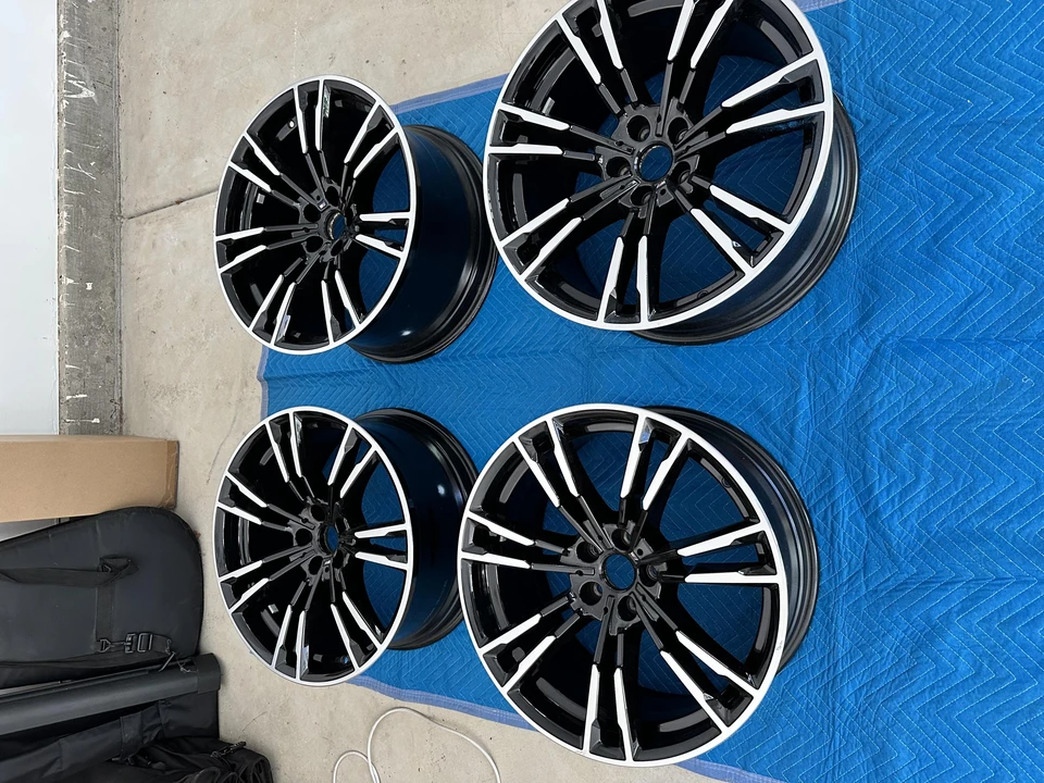 Parts & Memorabilia Wheels - Image 5 of 5