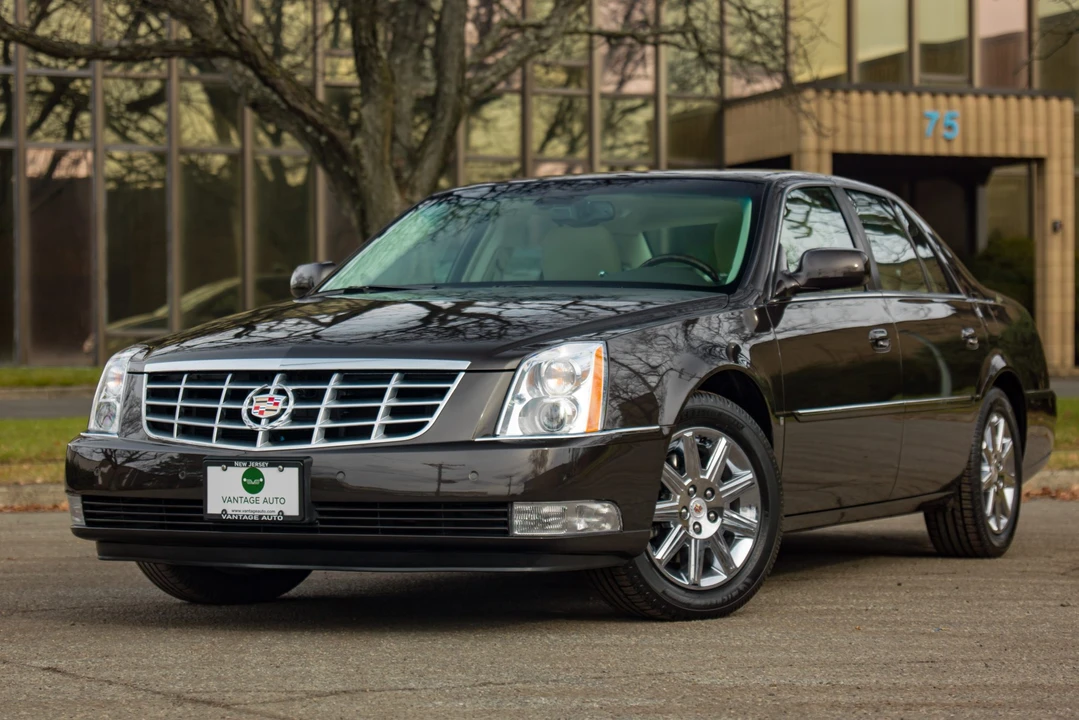2009 Cadillac DTS - Image 6 of 31