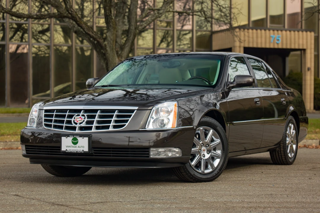 2009 Cadillac DTS - Image 7 of 31