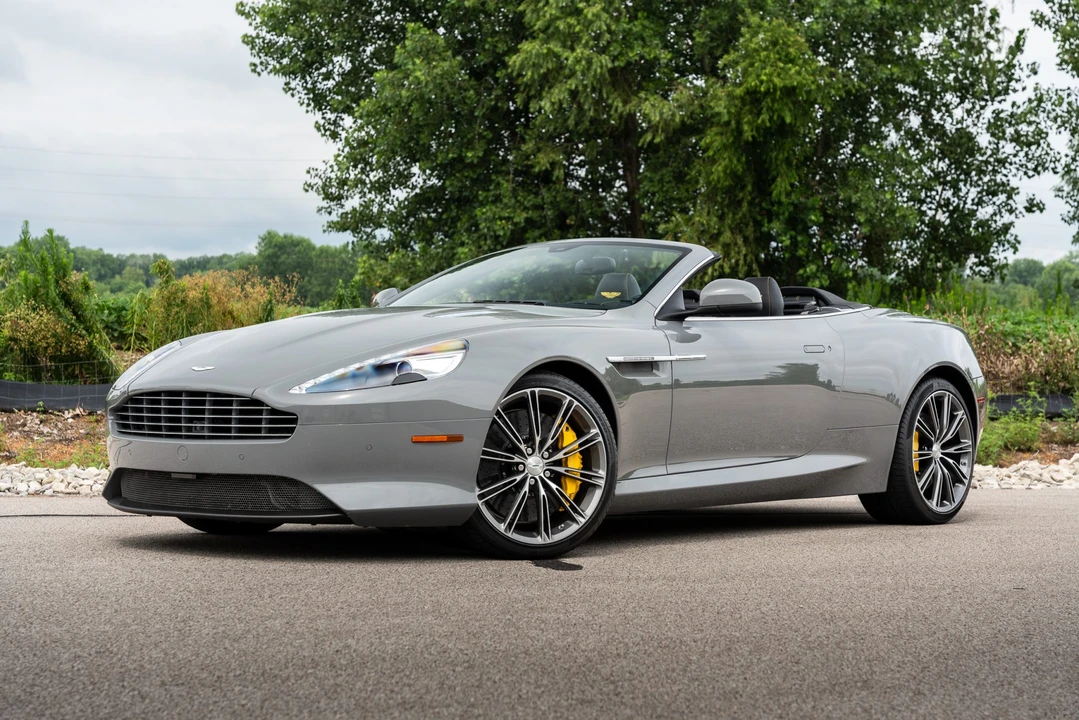 2015 Aston Martin DB9 - Image 3 of 31