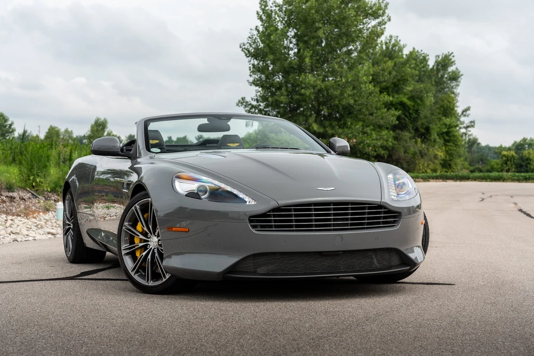 2015 Aston Martin DB9 - Image 4 of 31