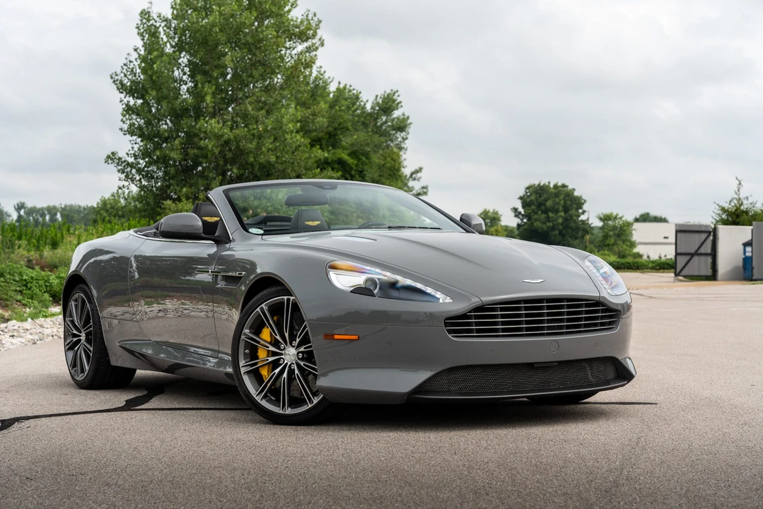 2015 Aston Martin DB9 - Image 5 of 31