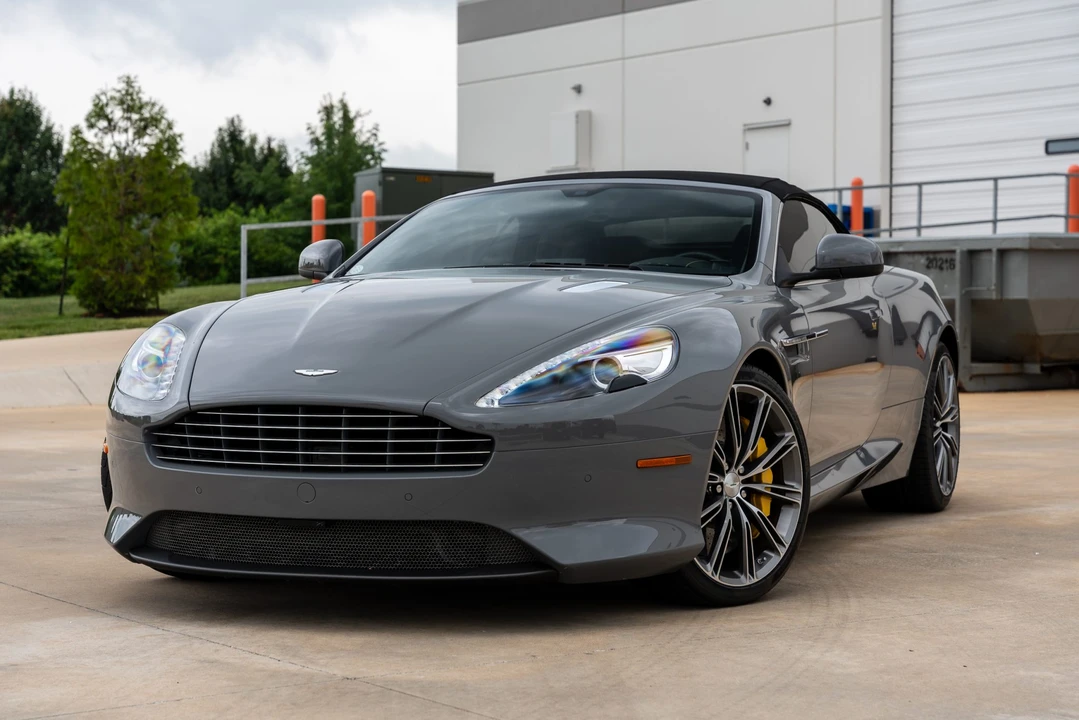 2015 Aston Martin DB9 - Image 30 of 31
