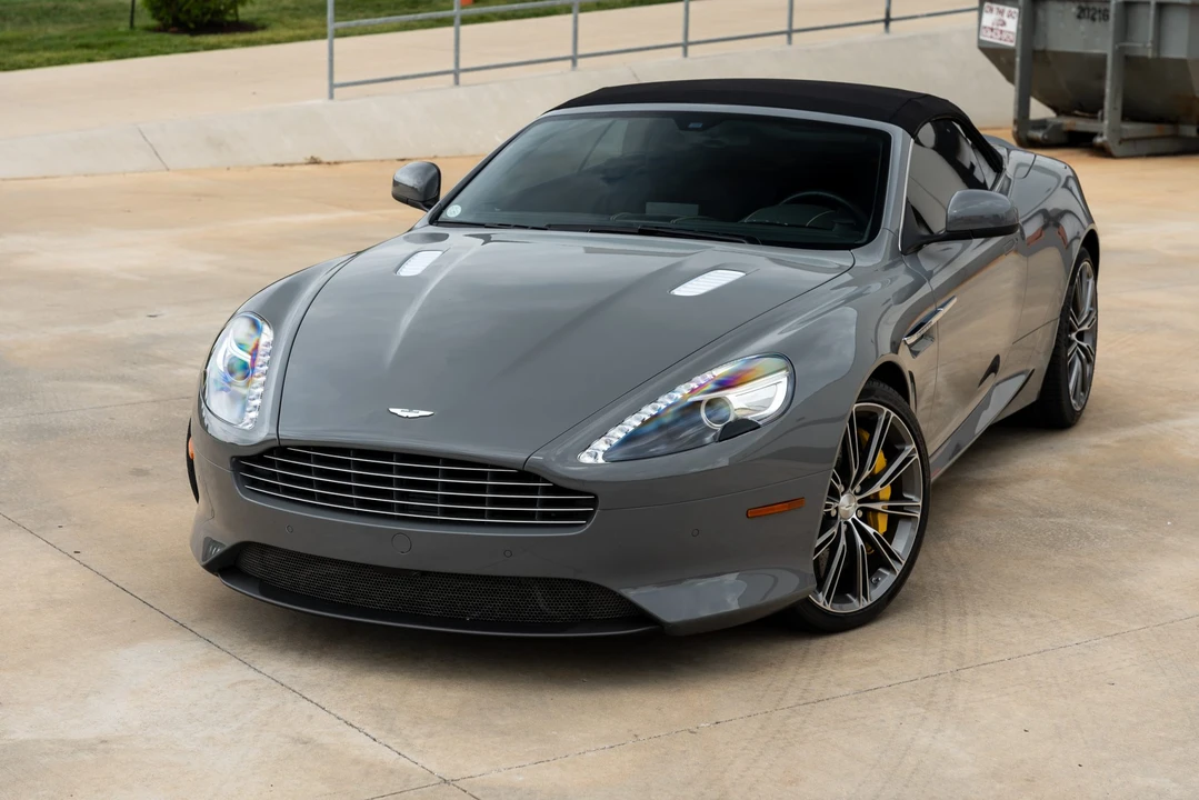 2015 Aston Martin DB9 - Image 31 of 31