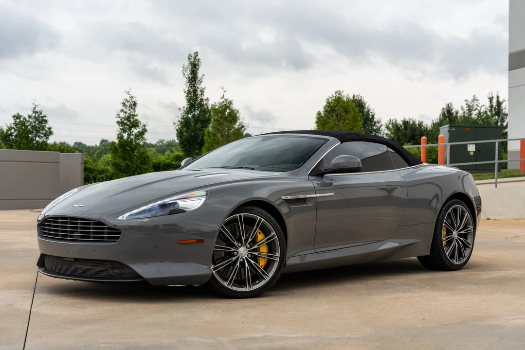 2015 Aston Martin DB9 - Image 27 of 31