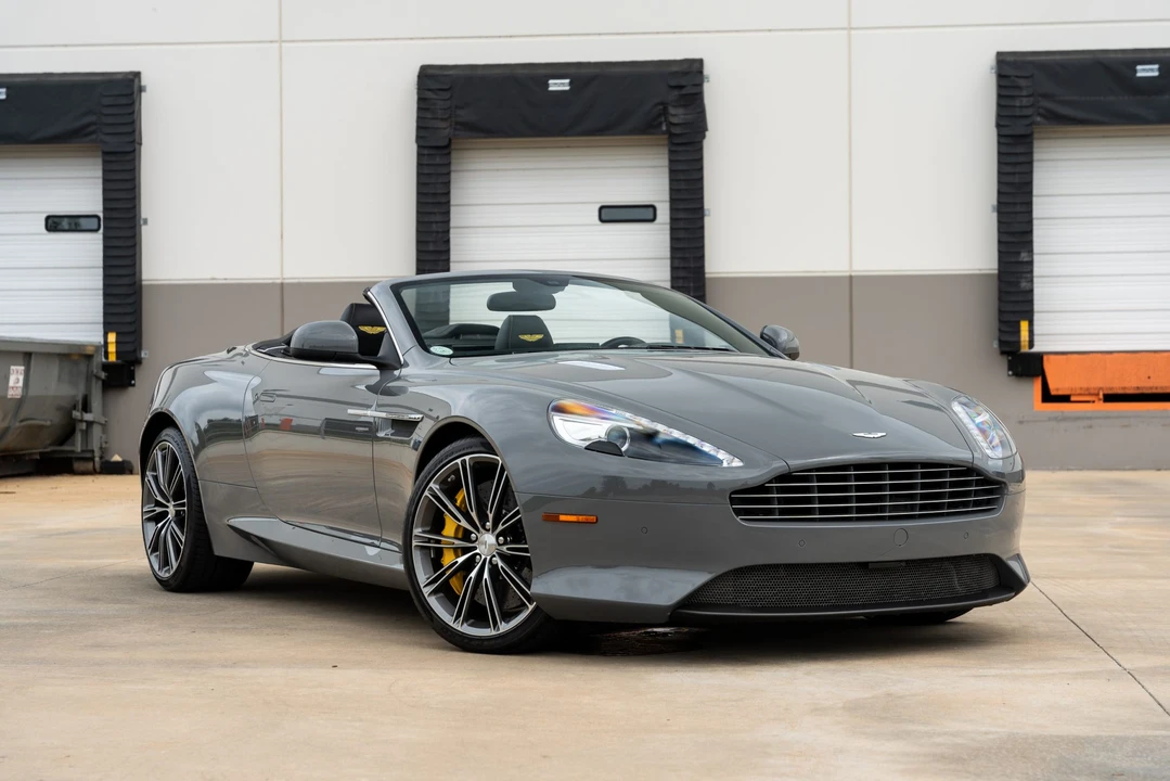 2015 Aston Martin DB9 - Image 13 of 31