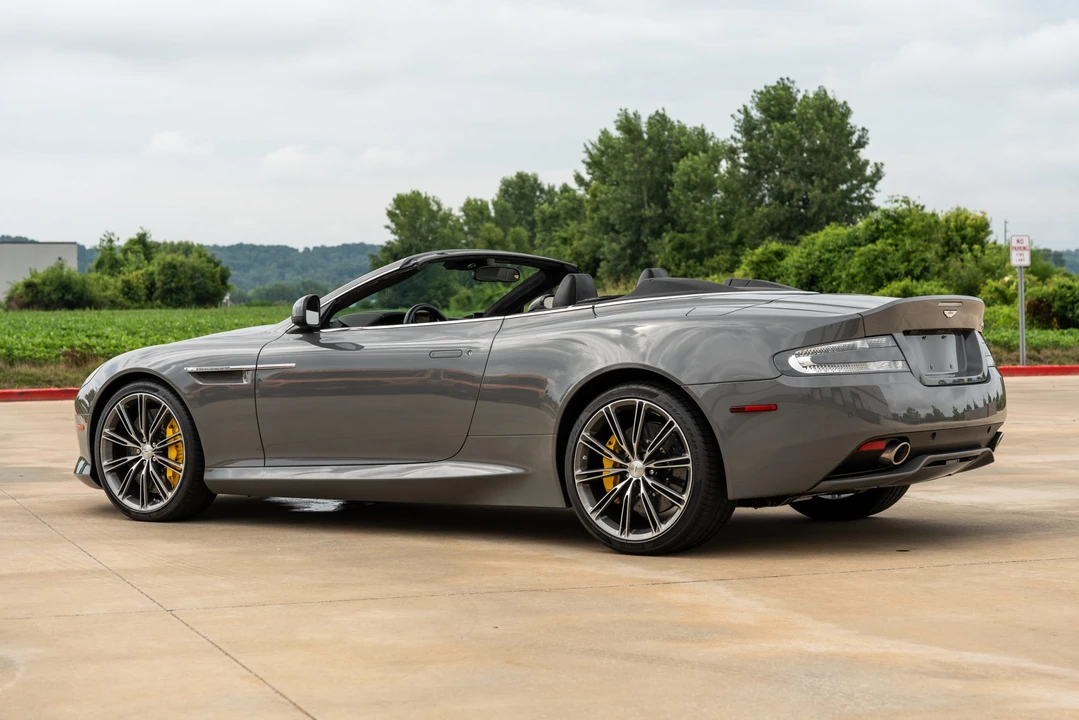 2015 Aston Martin DB9 - Image 25 of 31