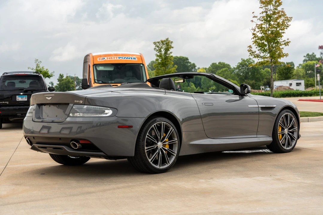 2015 Aston Martin DB9 - Image 18 of 31