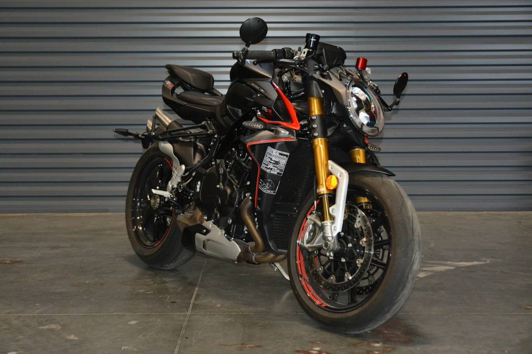2023 MV Agusta Brutale - Image 3 of 31