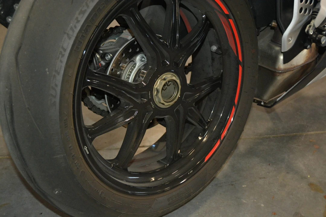 2023 MV Agusta Brutale - Image 23 of 31