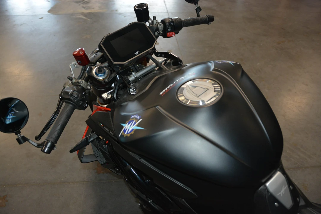 2023 MV Agusta Brutale - Image 7 of 31