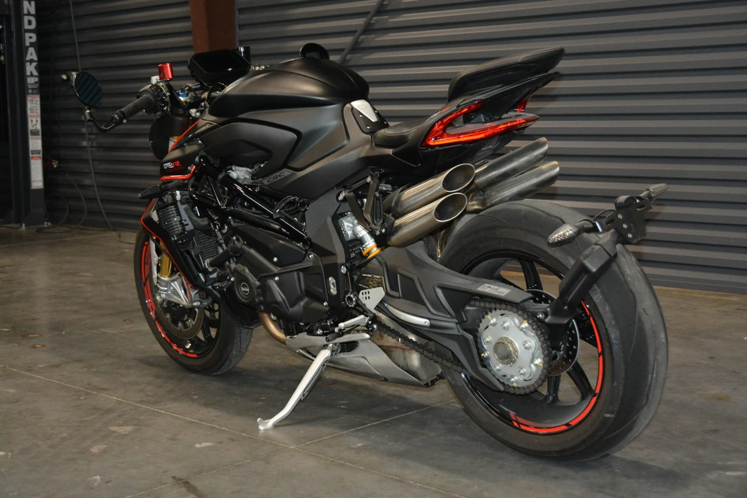 2023 MV Agusta Brutale - Image 6 of 31