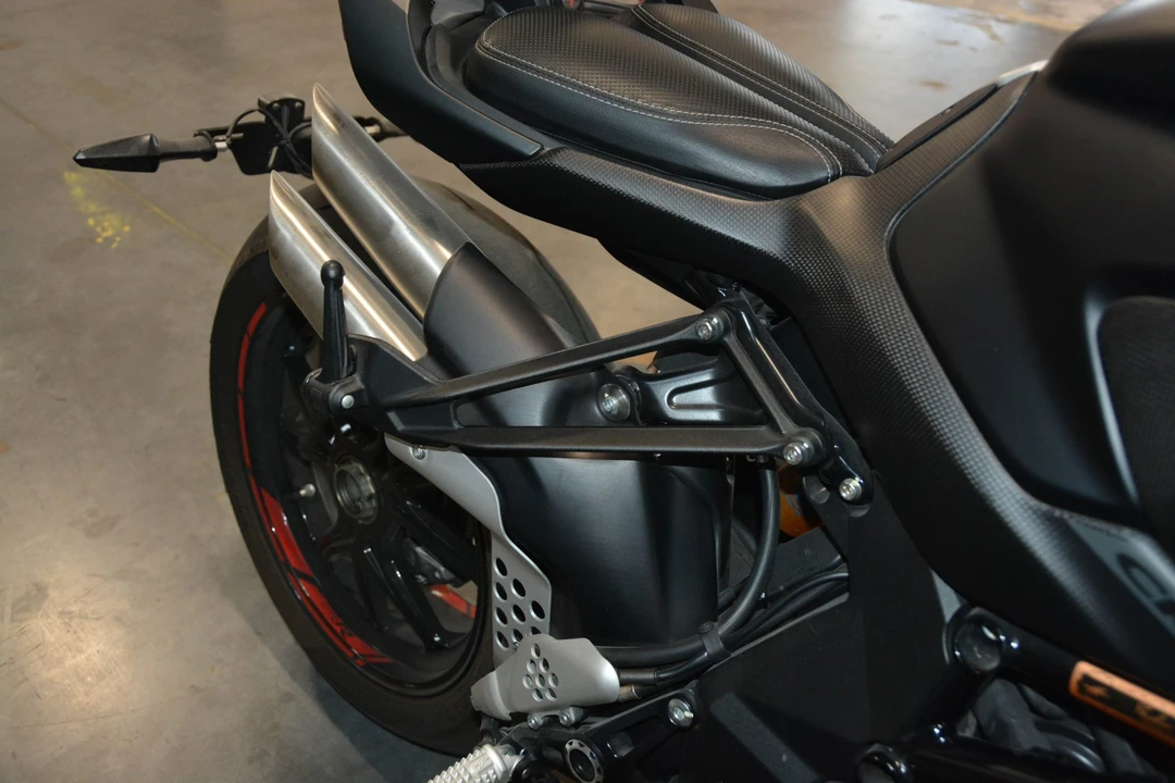2023 MV Agusta Brutale - Image 11 of 31