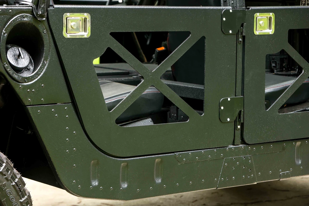 2005 AM General Hummer - Image 16 of 31