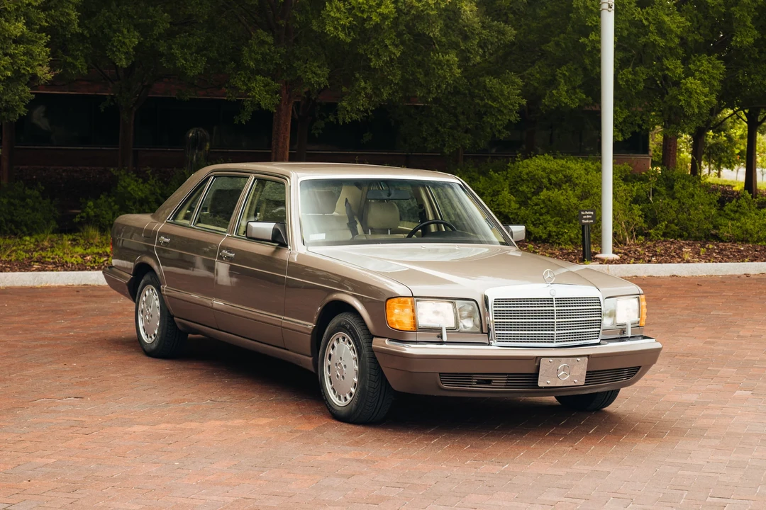 1989 Mercedes-Benz W126 S-Class Sedan - Image 3 of 31