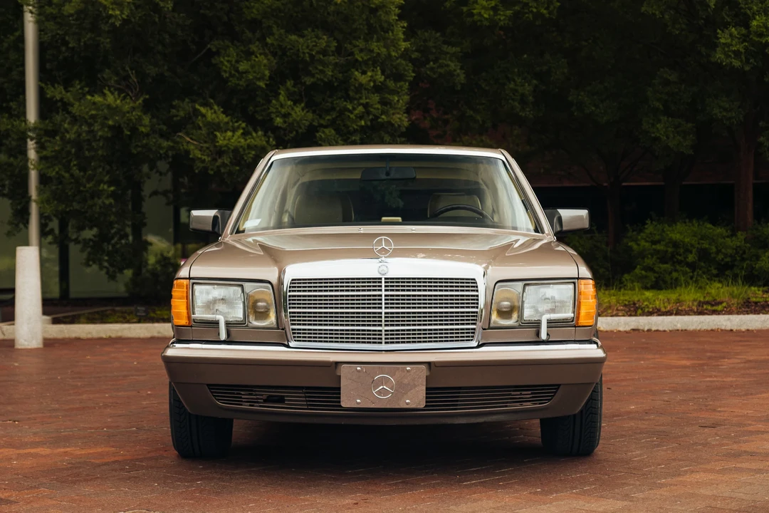 1989 Mercedes-Benz W126 S-Class Sedan - Image 2 of 31
