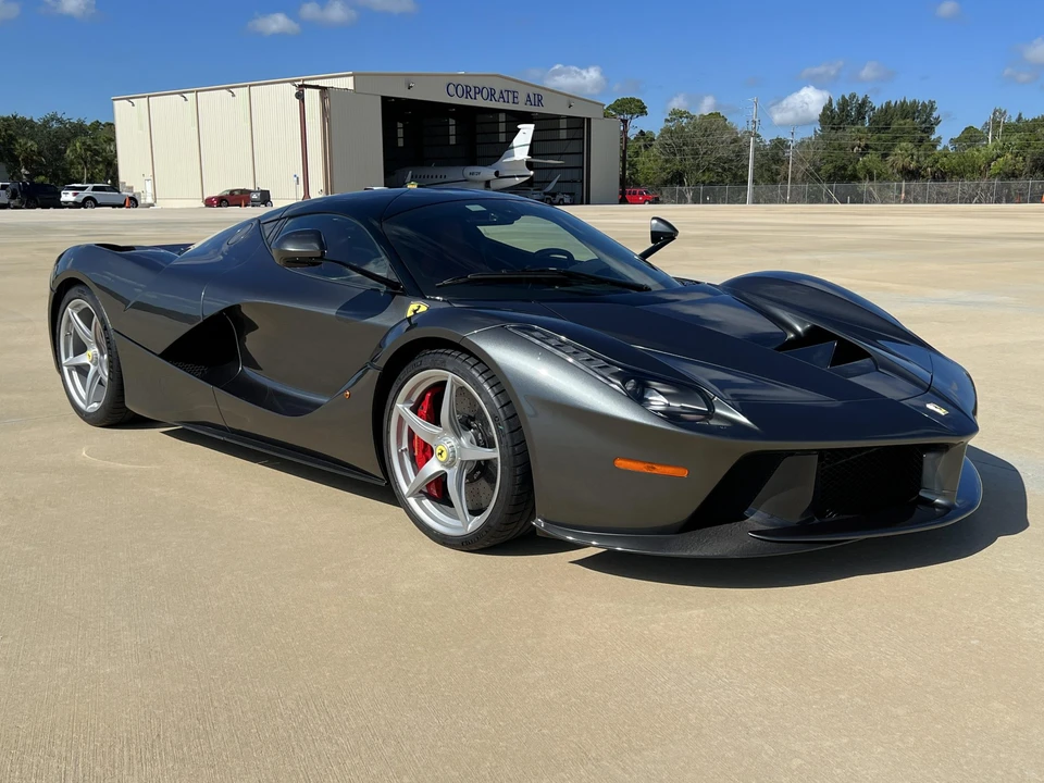 2014 Ferrari LaFerrari - Image 13 of 31