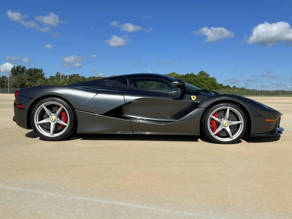 2014 Ferrari LaFerrari - Image 11 of 31