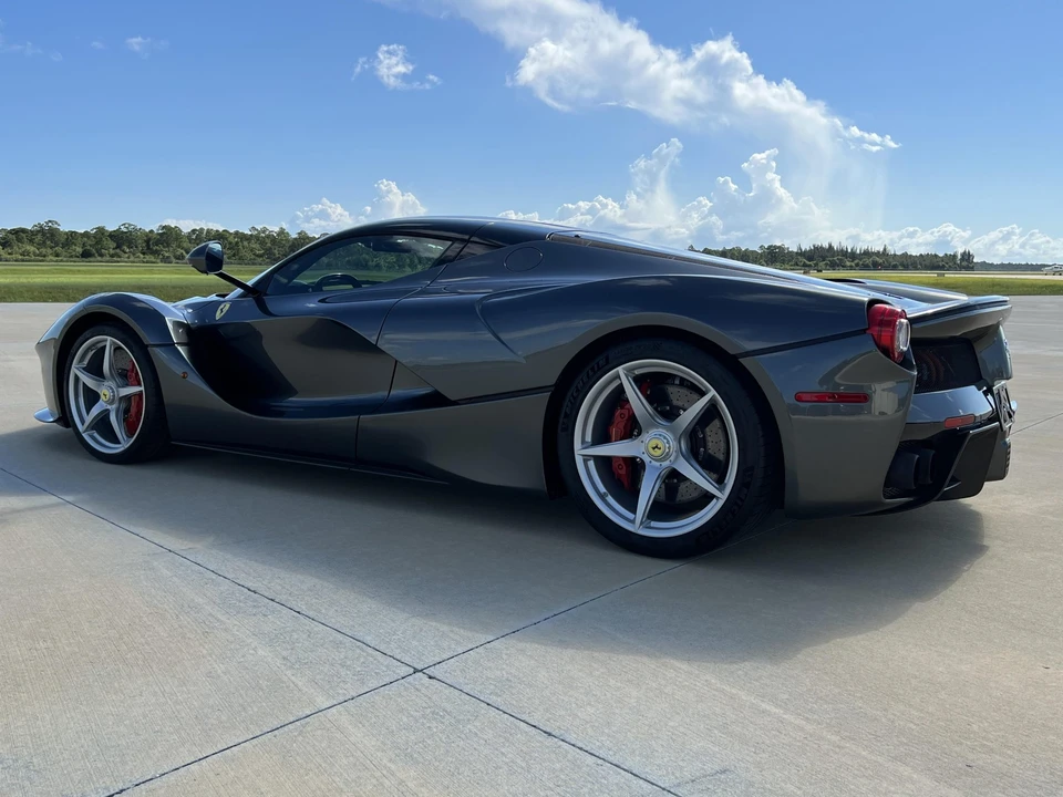 2014 Ferrari LaFerrari - Image 5 of 31