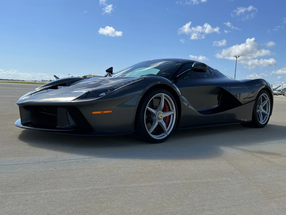 2014 Ferrari LaFerrari - Image 3 of 31