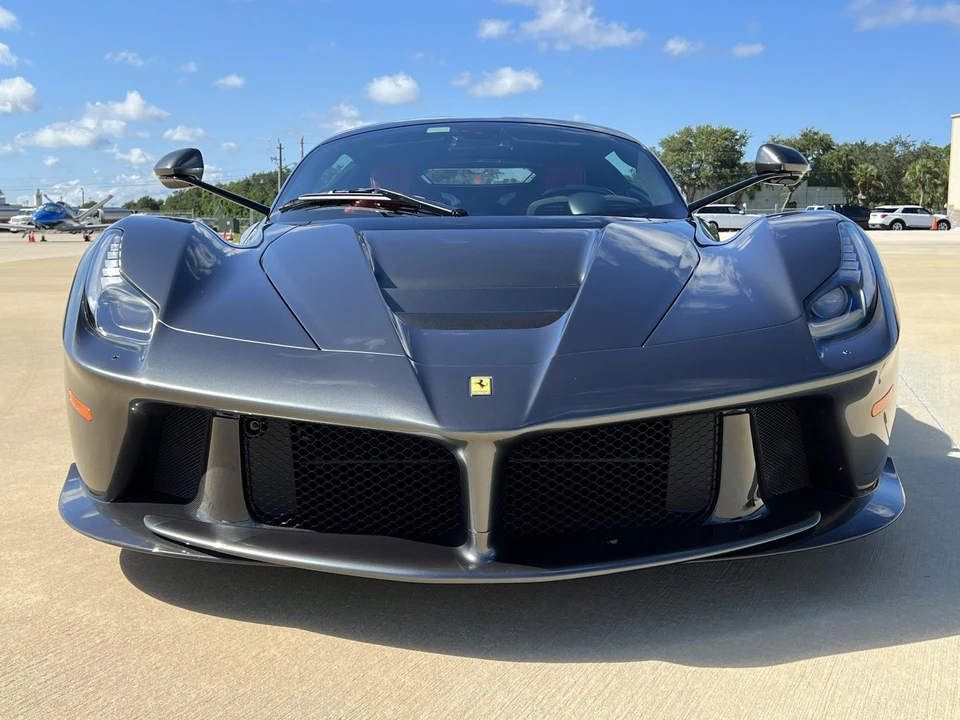2014 Ferrari LaFerrari - Image 17 of 31