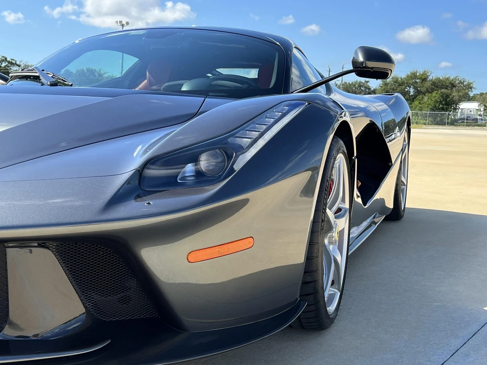 2014 Ferrari LaFerrari - Image 26 of 31