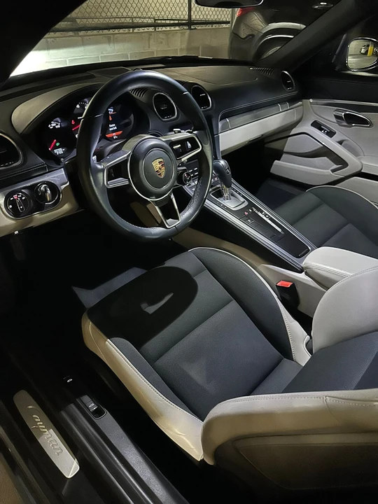 2017 Porsche 718 Cayman - Image 13 of 21