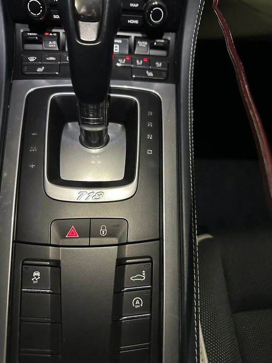 2017 Porsche 718 Cayman - Image 18 of 21