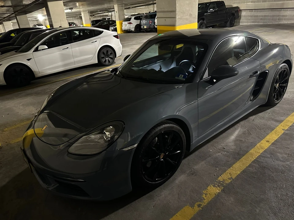 2017 Porsche 718 Cayman - Image 15 of 21