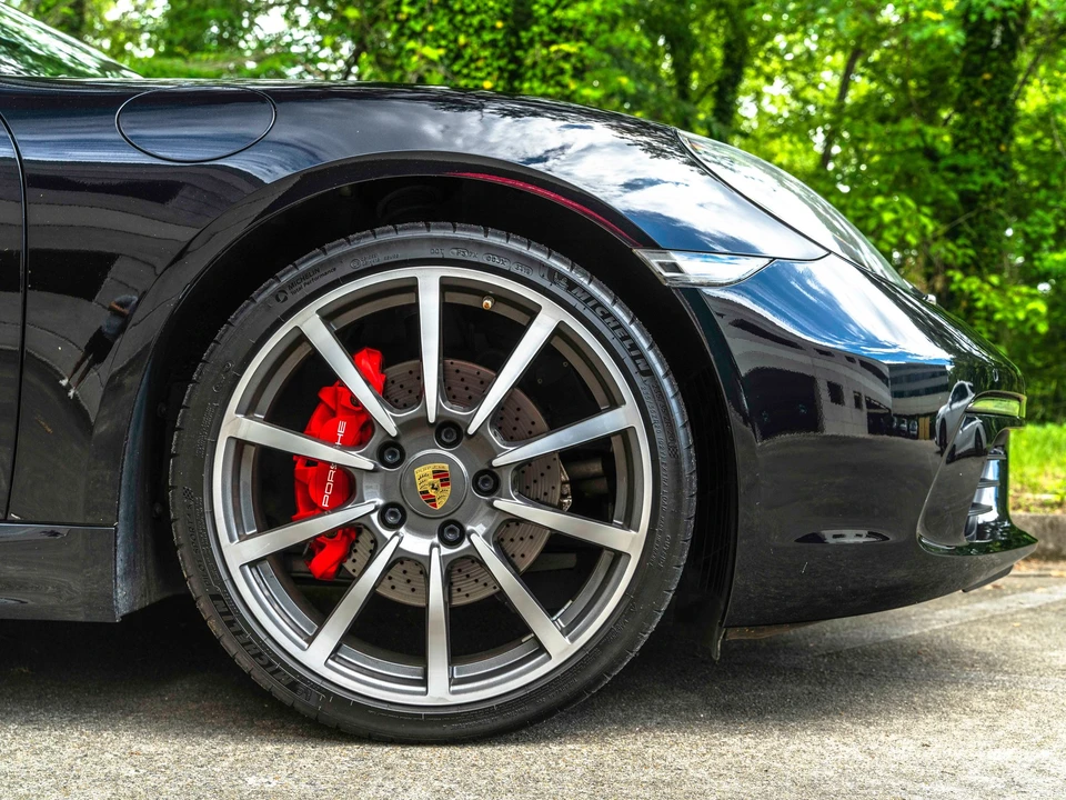 2017 Porsche 718 Cayman S - Image 16 of 31