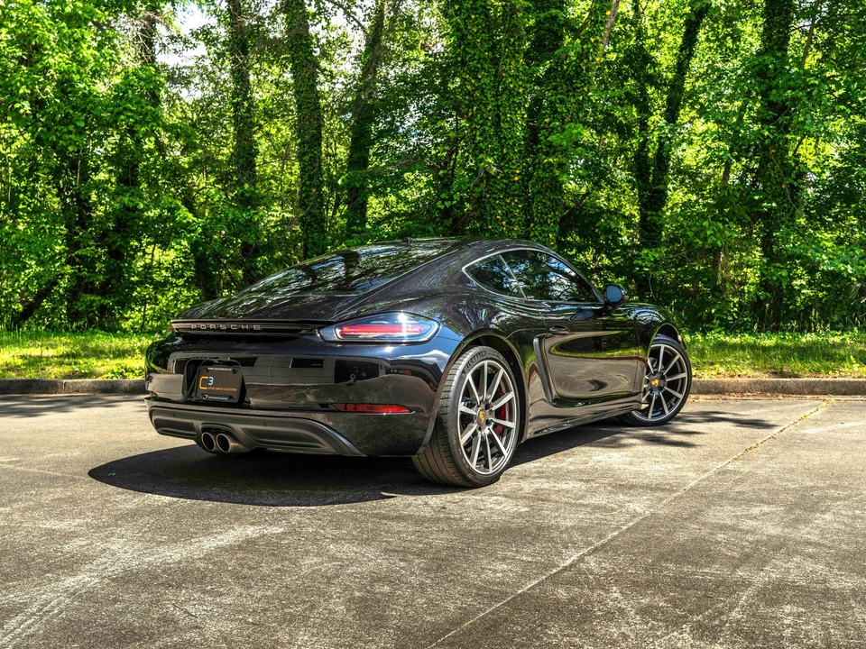 2017 Porsche 718 Cayman S - Image 11 of 31