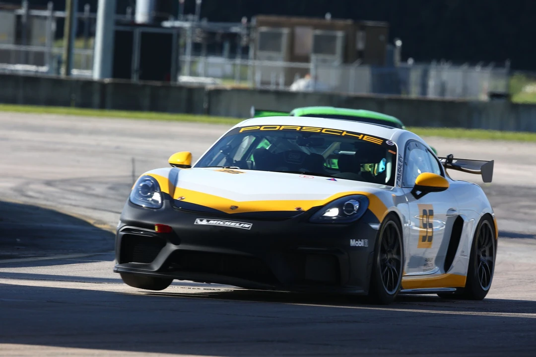 2021 Porsche 718 Cayman - Image 2 of 7