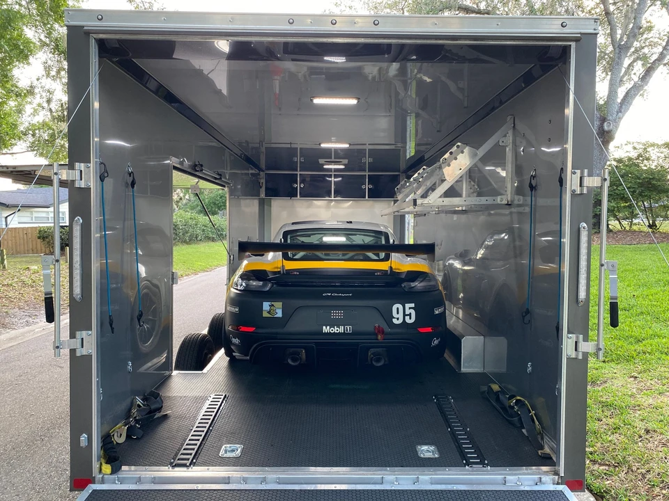 2021 Porsche 718 Cayman - Image 4 of 7