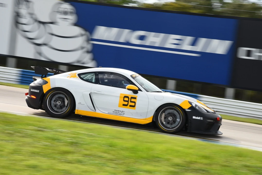 2021 Porsche 718 Cayman - Image 3 of 7