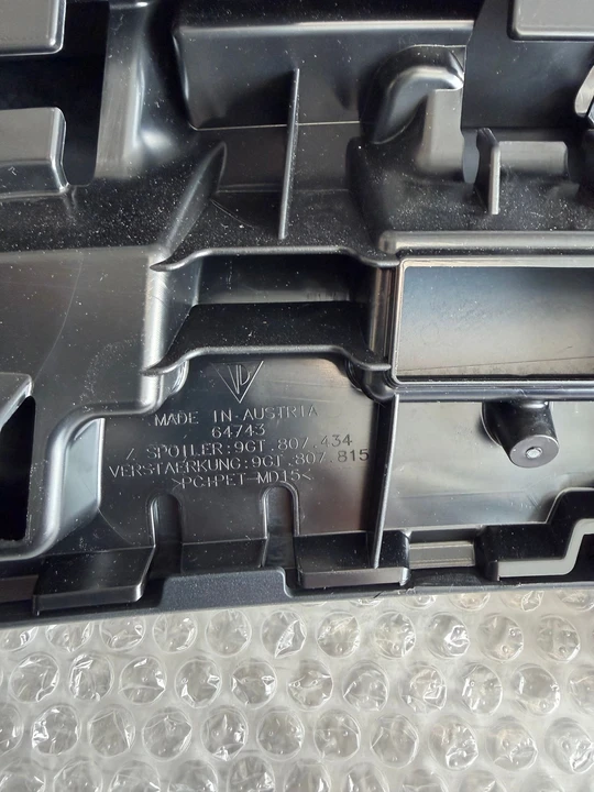 2022 Parts & Memorabilia Bodywork - Image 3 of 3