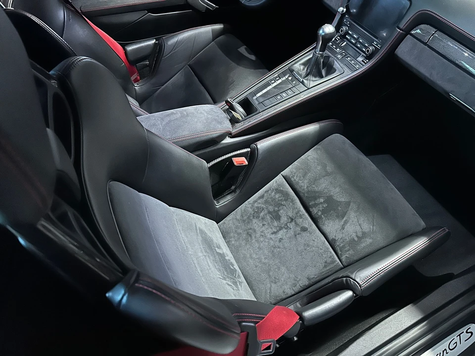 2019 Parts & Memorabilia Seats & Interior - Image 7 of 13
