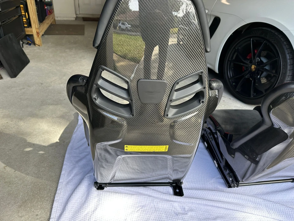 2019 Parts & Memorabilia Seats & Interior - Image 10 of 13