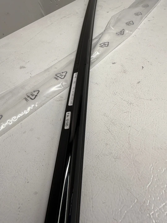 2017 Parts & Memorabilia Bodywork - Image 6 of 13