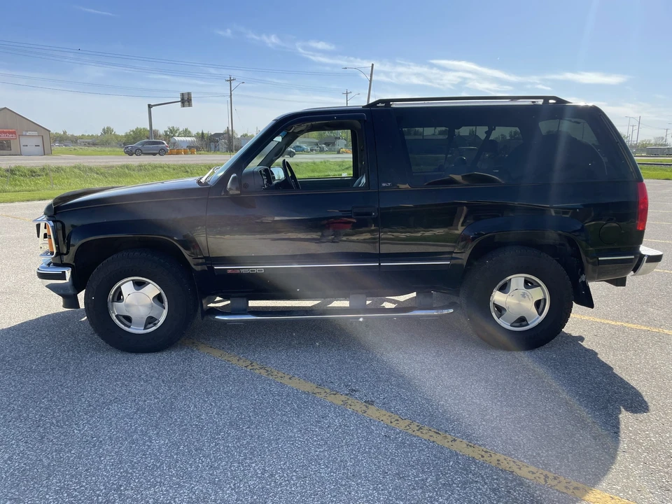1995 GMC Yukon 1st Gen - Image 9 of 31