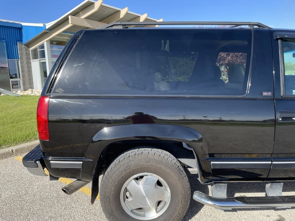 1995 GMC Yukon 1st Gen - Image 10 of 31