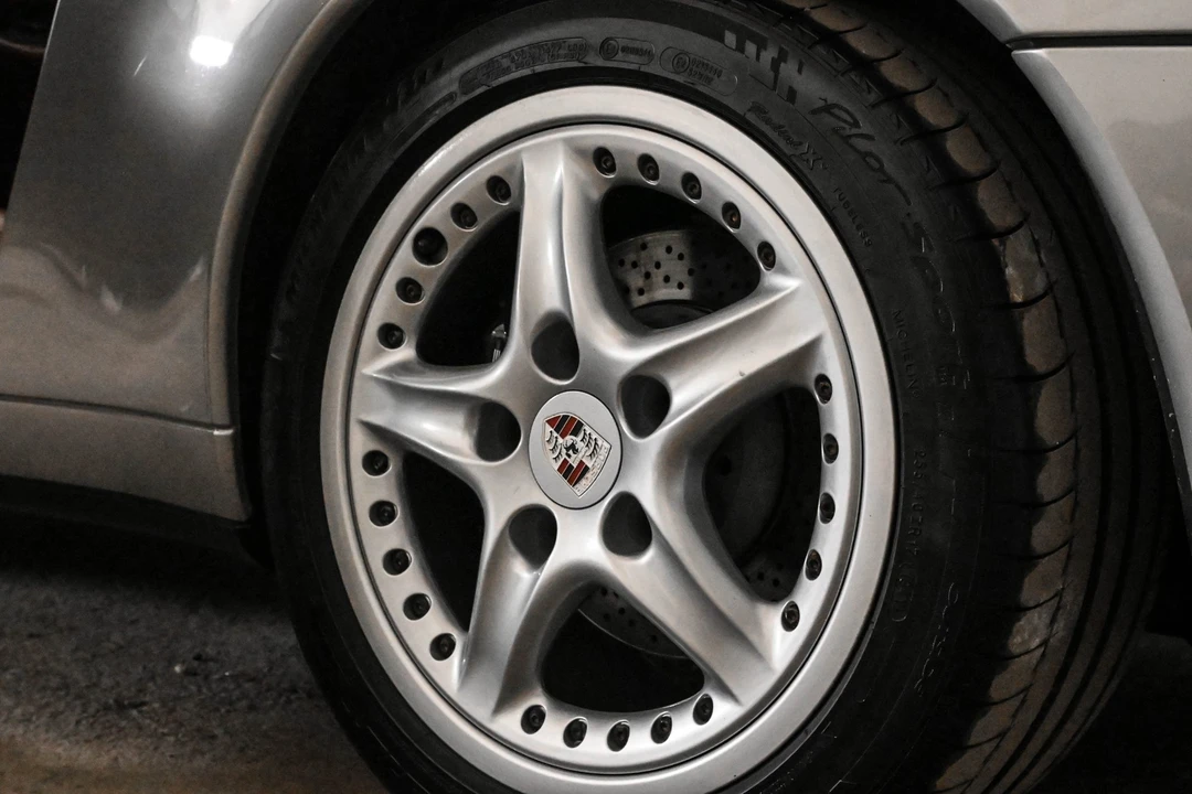 1997 Porsche 993 Carrera - Image 29 of 31