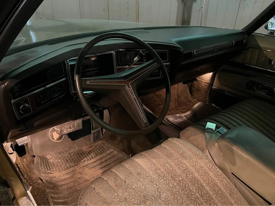 Buick Electra - Image 3 of 5