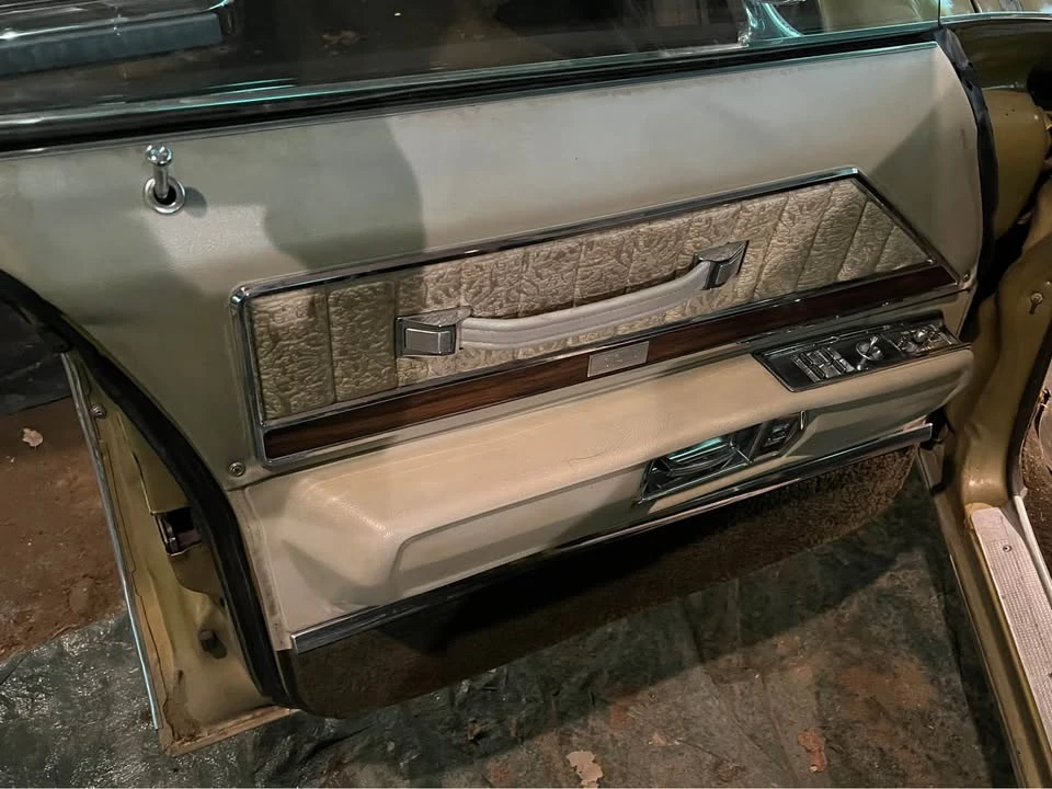 Buick Electra - Image 4 of 5