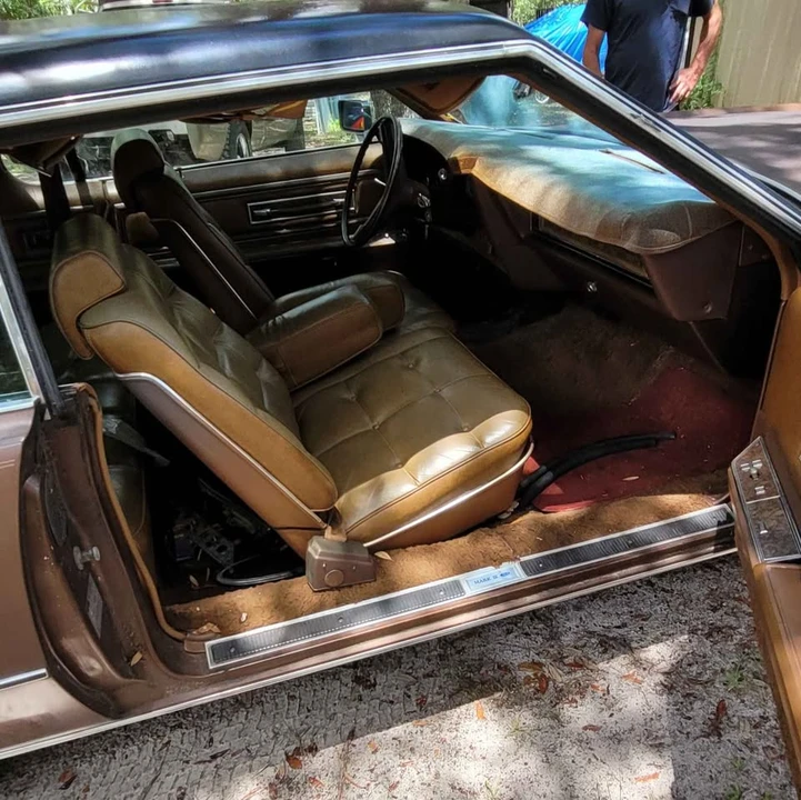 Lincoln Continental Mark IV - Image 10 of 10