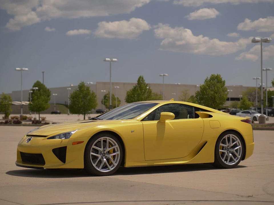 2012 Lexus LFA - Image 16 of 31