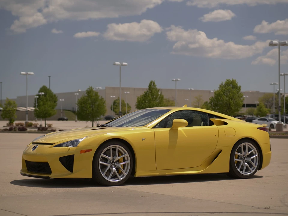2012 Lexus LFA - Image 15 of 31