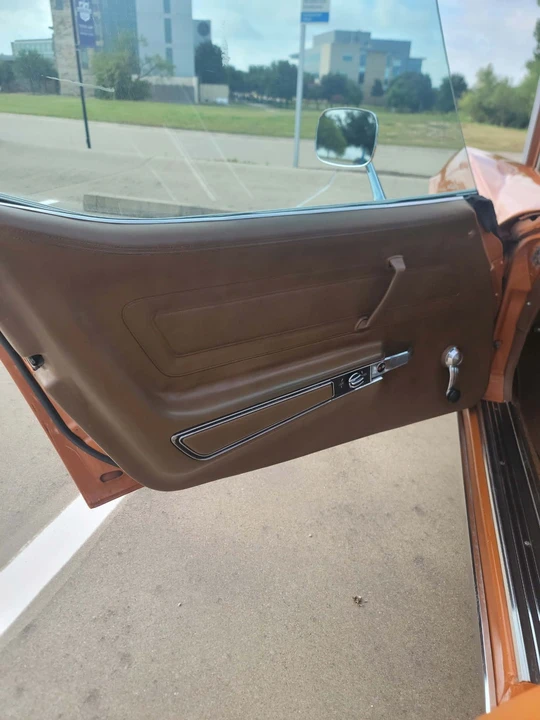 Chevrolet Corvette C3 - Image 13 of 25