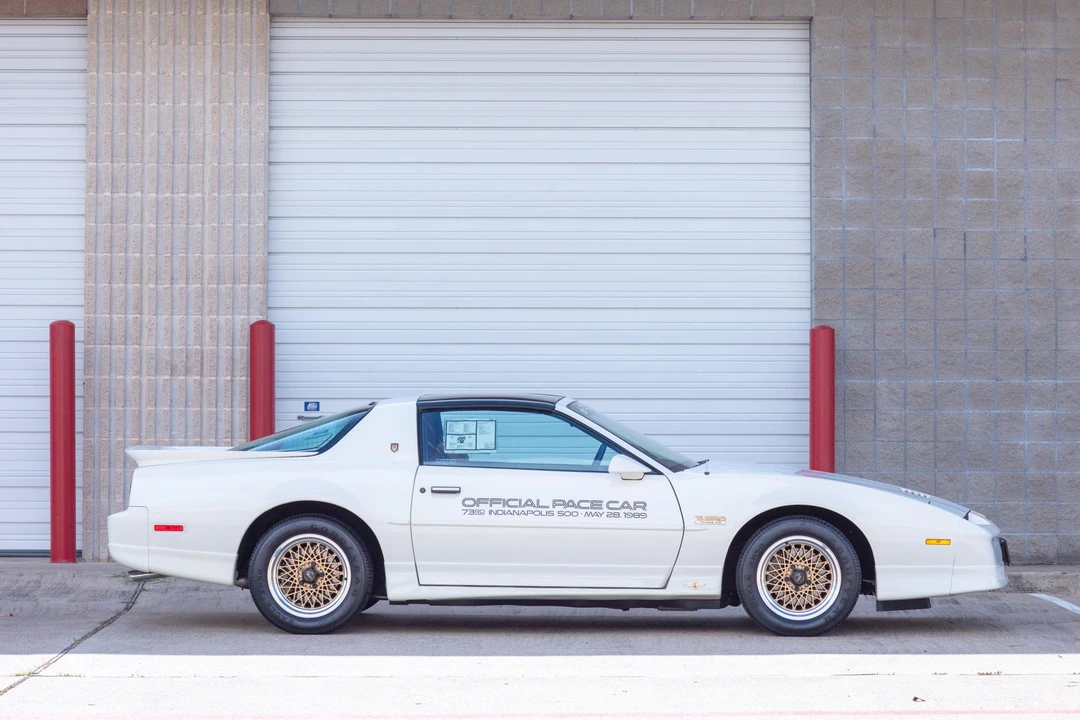 1989 Pontiac Firebird Trans Am 3rd Gen - Image 14 of 31