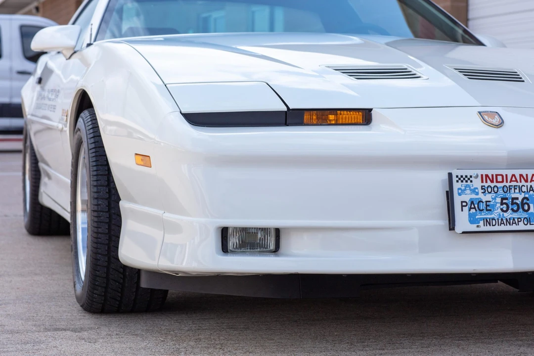 1989 Pontiac Firebird Trans Am 3rd Gen - Image 18 of 31